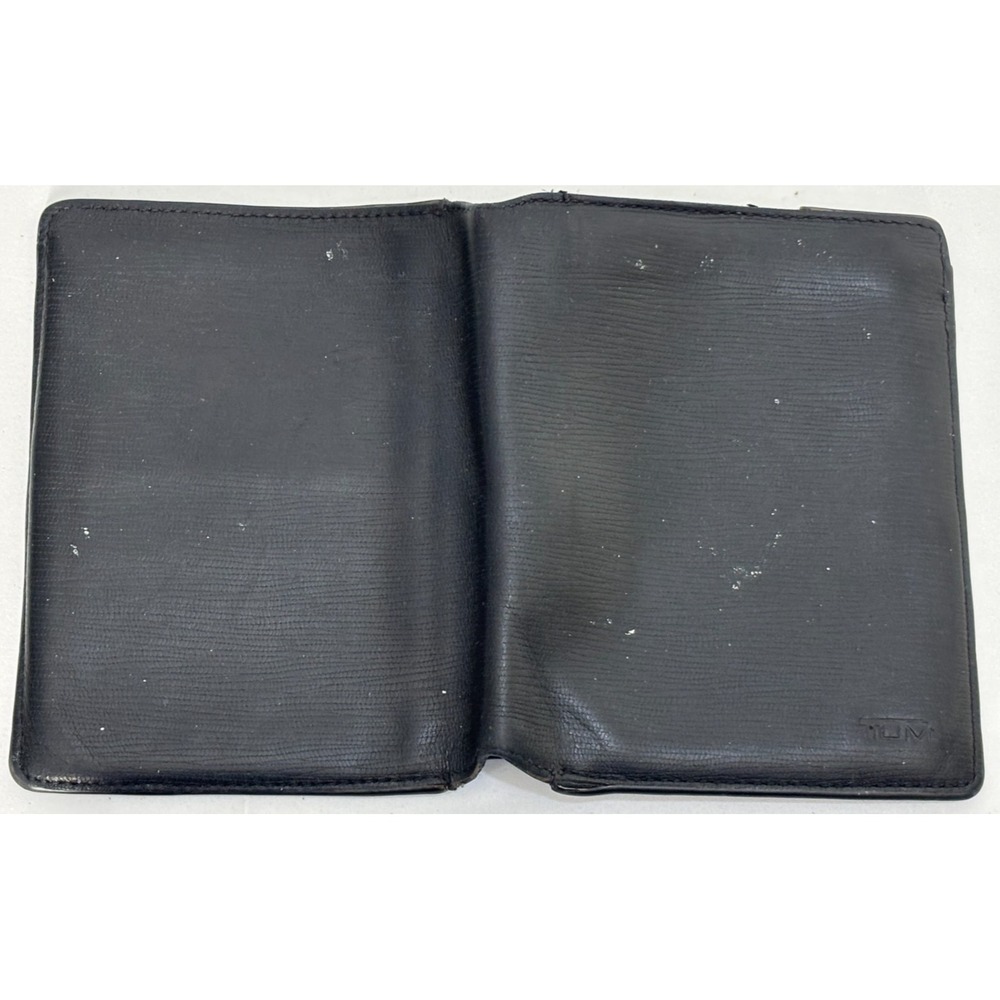 Tumi Bi-Fold Wallet Mensβ Black Leather Embossed Credit Card Slot Rectangular